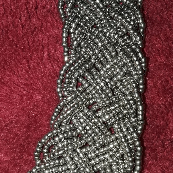 CLASSY SILVER MULTI BRAIDED NECKLACE - Picture 3 of 3